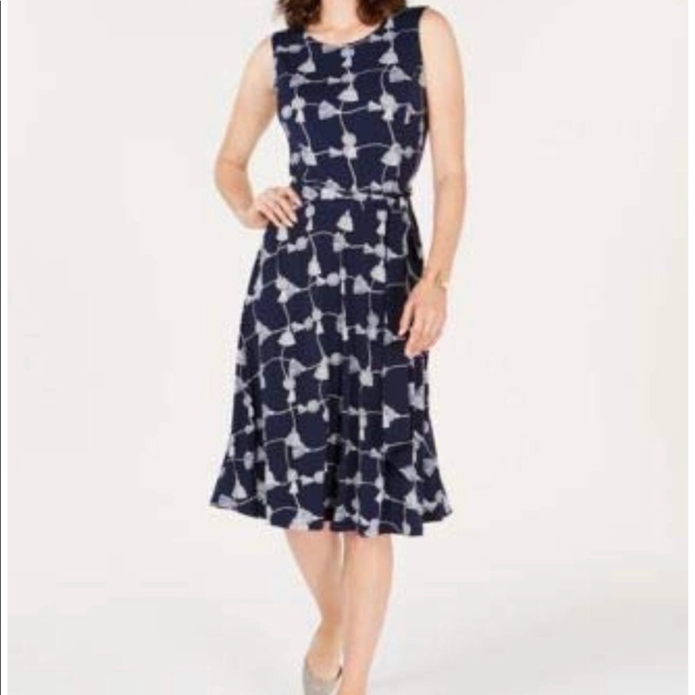 Meet your Posher, Emilia